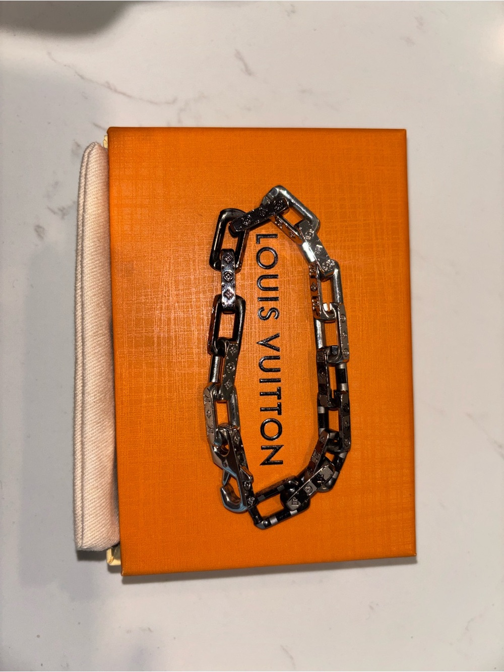 Louis Vuitton Men’s Polished Silver Link Bracelet